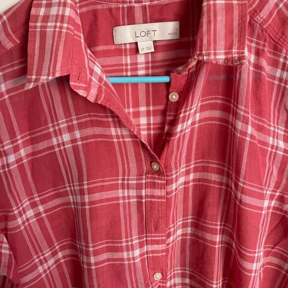 ANN Taylor Loft Woman's Large Petite Peach Plaid Lightweight Button Front Blouse - Picture 2 of 9